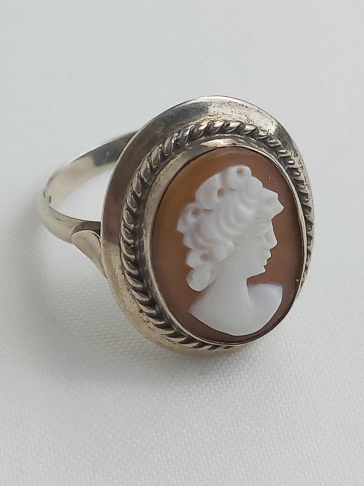 Antieke zilveren ring met camee - 18 mm, Sieraden, Tassen en Uiterlijk, Antieke sieraden, Ophalen of Verzenden, Zilver, Ring, Met edelsteen