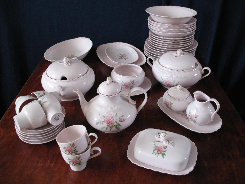 Vintage Hutschenreuther Porcelaine Rose servies, Ophalen of Verzenden