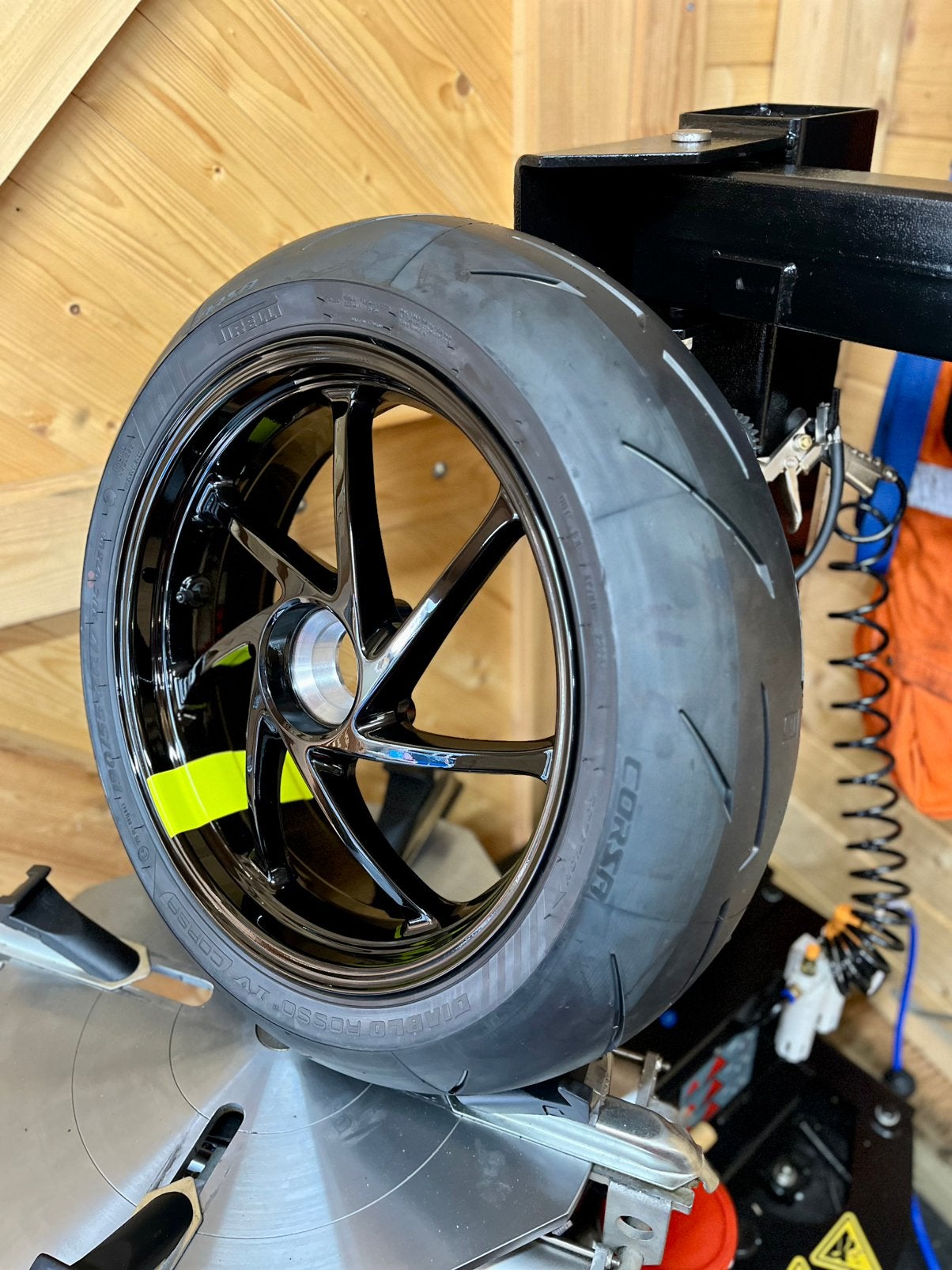 Motor banden/onderhoud/slijtage onderdelen., Ophalen