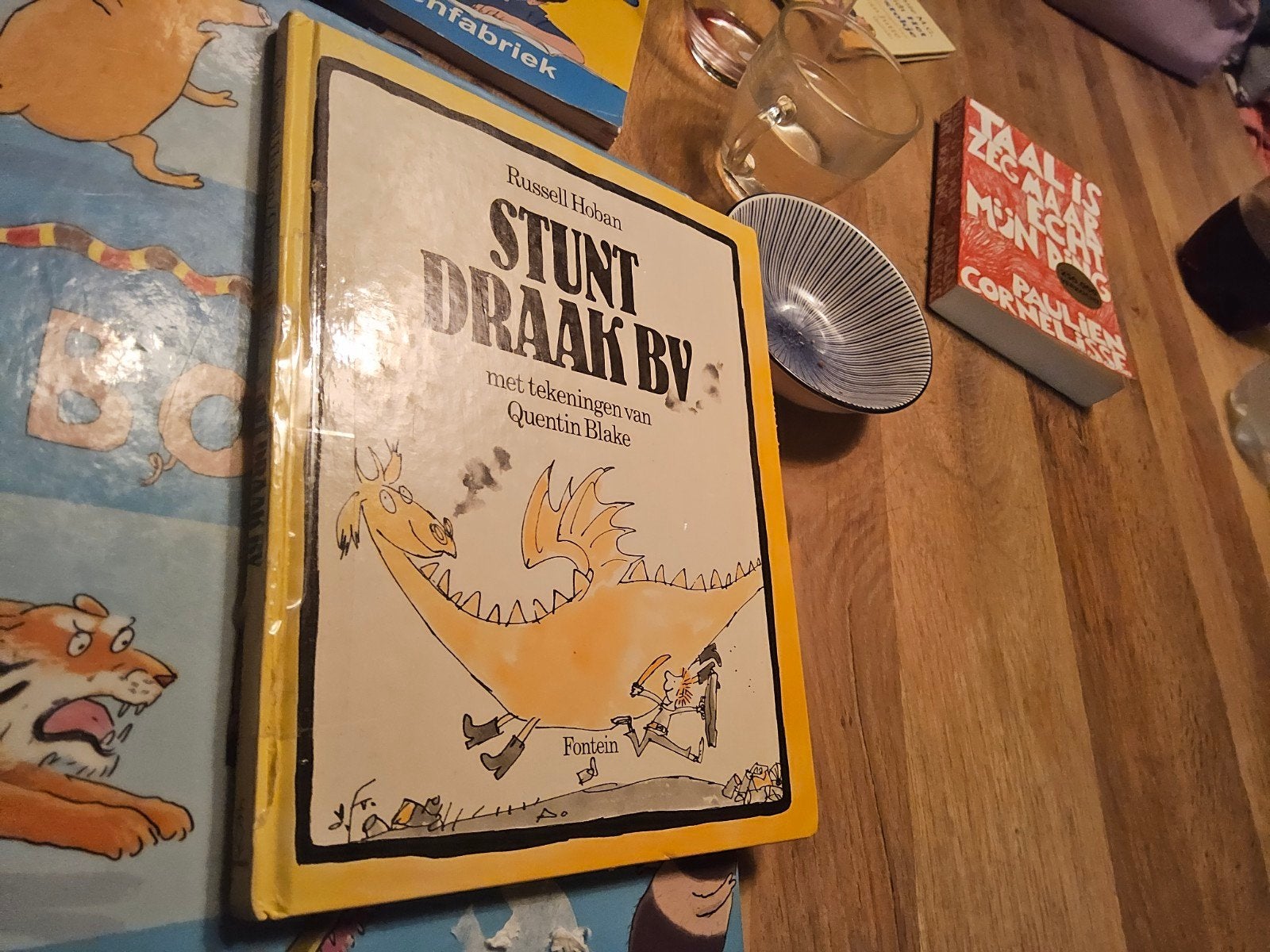 Stunt Draak BV - Russell Hoban & Quentin Blake, Ophalen of Verzenden, Gelezen, Russell Hoban, Fictie algemeen