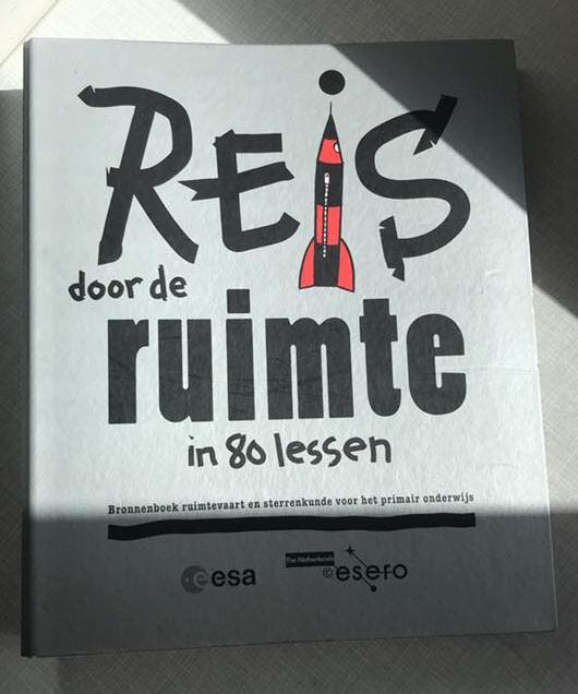 Bronnenboek ruimtevaart sterrenkunde voor primair onderwijs, Boeken, Schoolboeken, Ophalen of Verzenden, Zo goed als nieuw, Overige niveaus