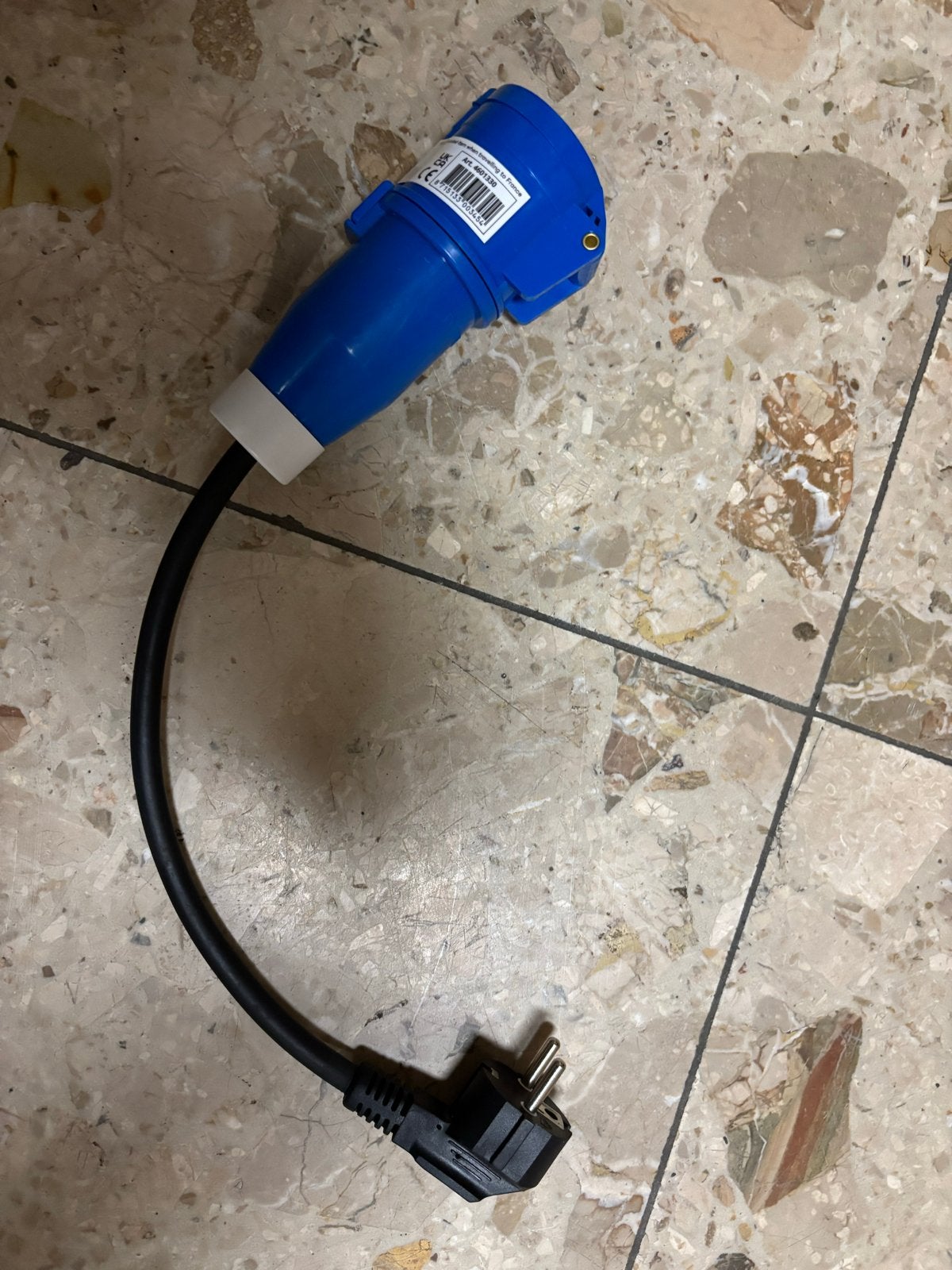 Kampeerstekker, Doe-het-zelf en Verbouw, Ophalen, Nieuw, Kabel of Snoer