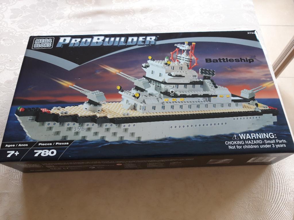 Nieuw verpakt oorlogsschip (schip met 780 bouwstenen), Ophalen of Verzenden, Nieuw, Megabloks