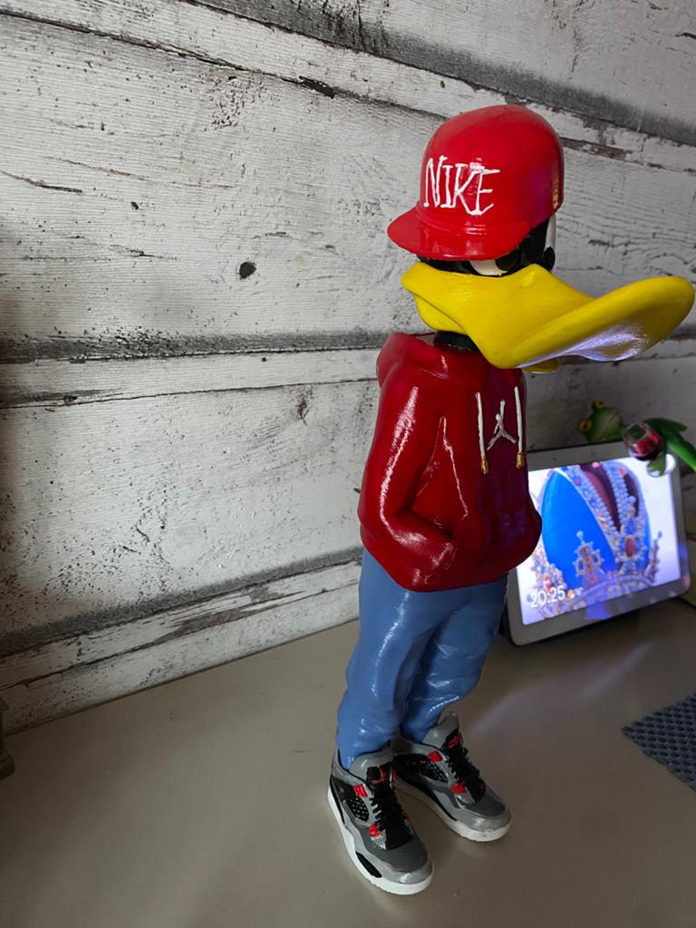 Daffy Duck figuur met Nike pet en Jordan hoodie, Ophalen of Verzenden, Zo goed als nieuw