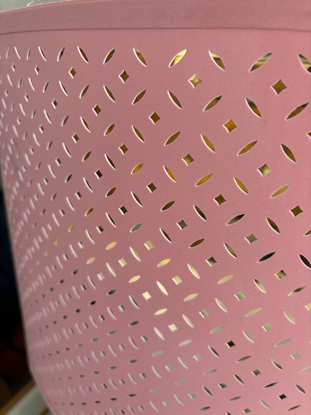 IKEA Nymo lampenkap 59cm roze met gouden binnenkant, Ophalen, Gebruikt, Rond