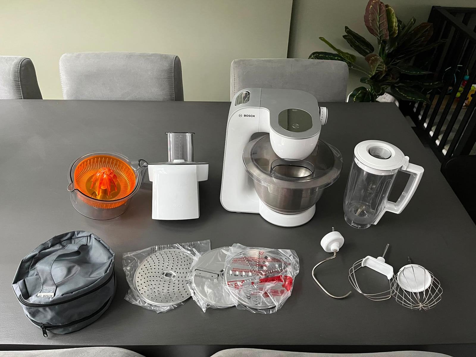 Bosch Mum5 keukenmachine, 4 liter of meer, Ophalen, Zo goed als nieuw, 3 snelheden of meer