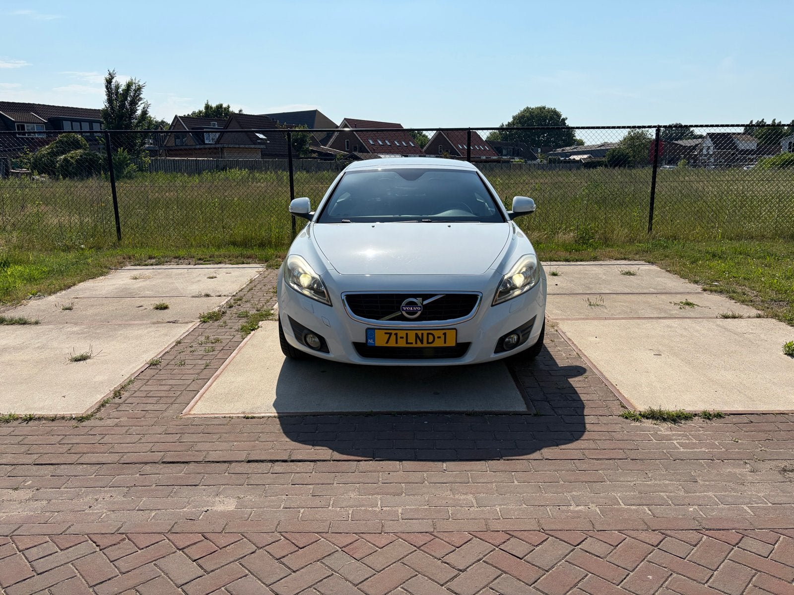 Volvo C70 2.4 170PK Geartronic 2010 Wit, Auto's, Volvo, 1651 kg, C70, Cabriolet, 4 stoelen