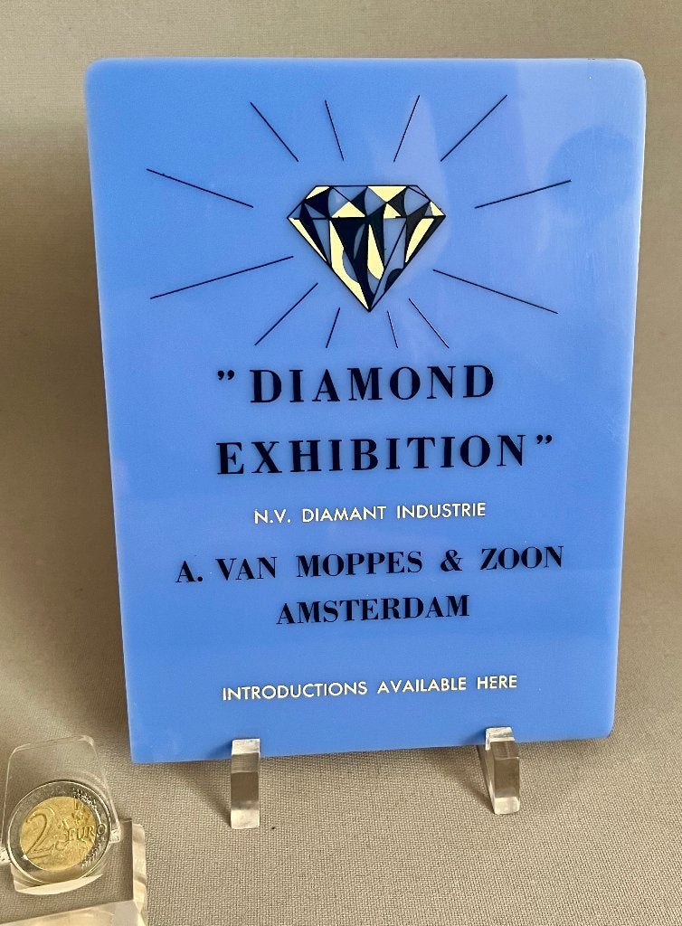 Reclame-standaard Perspex / Plexiglas:  Van Moppes Diamanten, Ophalen of Verzenden, Gebruikt, Reclamebord