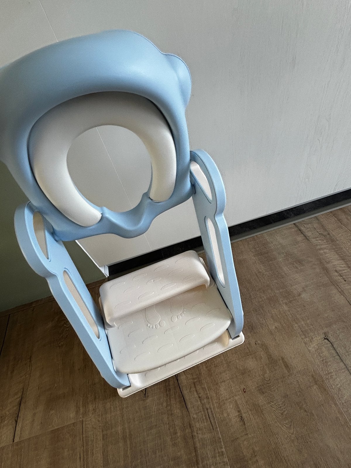 Baby toilet trainer met trapje - blauw, Kinderen en Baby's, Ophalen, Zo goed als nieuw