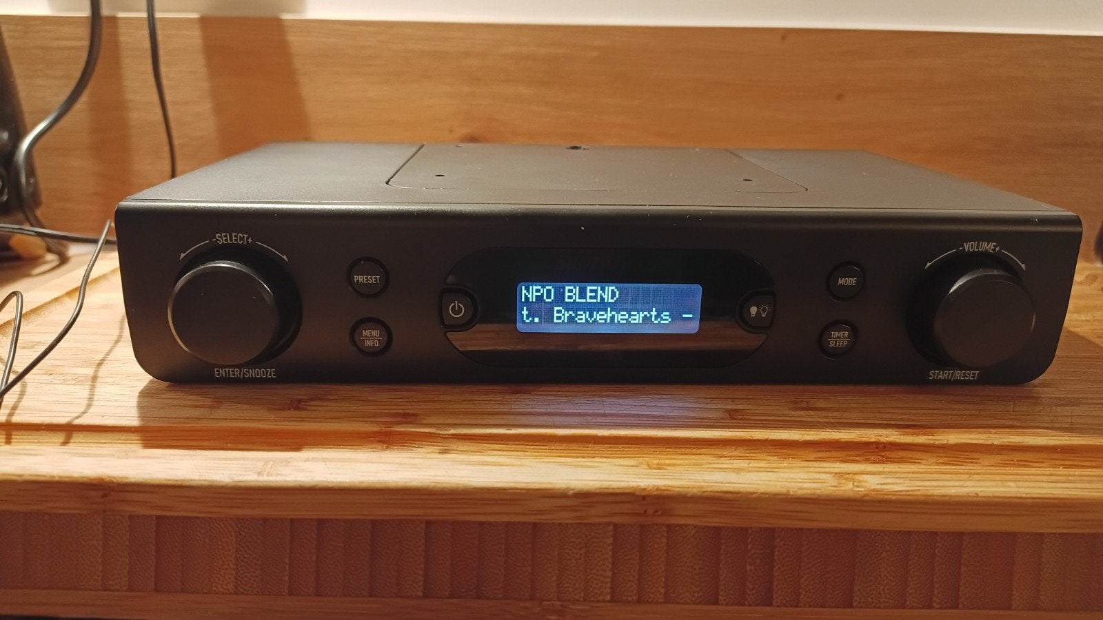 Keuken/badkamer radio DAB+ (montage aan kast of vrijstaand), Ophalen of Verzenden, Zo goed als nieuw, Radio