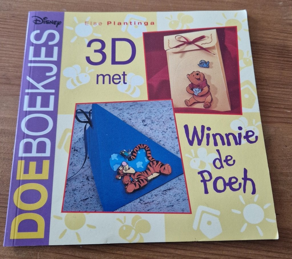 Doeboekje Disney 3D met Winnie de Poeh zgan a, Ophalen of Verzenden, Zo goed als nieuw