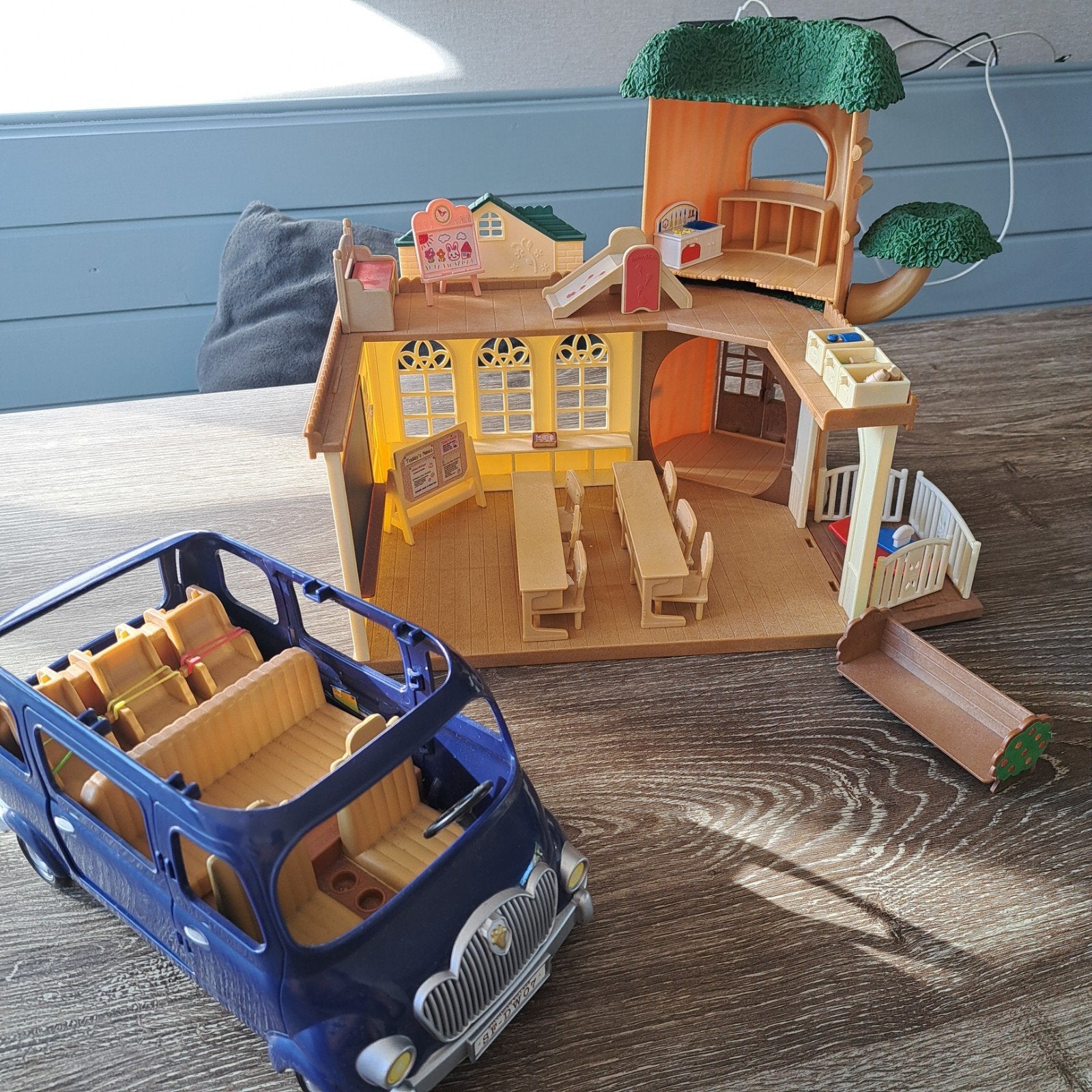 Sylvanian Families School & Bus Set 3, Ophalen, Gebruikt, Jongen of Meisje