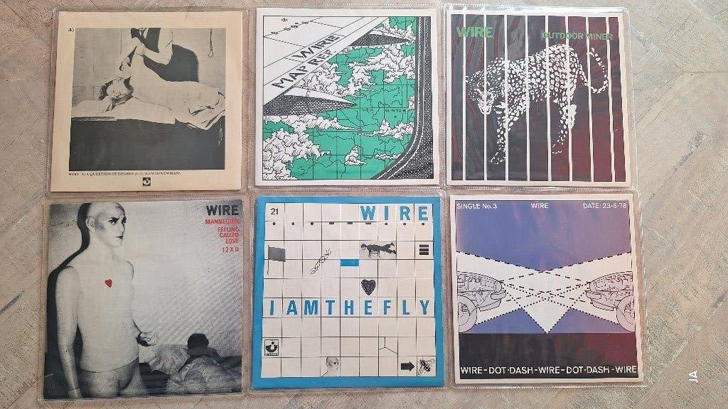 WIRE 1e 6 singles 1977/1979 uniek !! inmiddels 4 verkocht, Cd's en Dvd's, 7 inch, Ophalen of Verzenden, Zo goed als nieuw, Pop