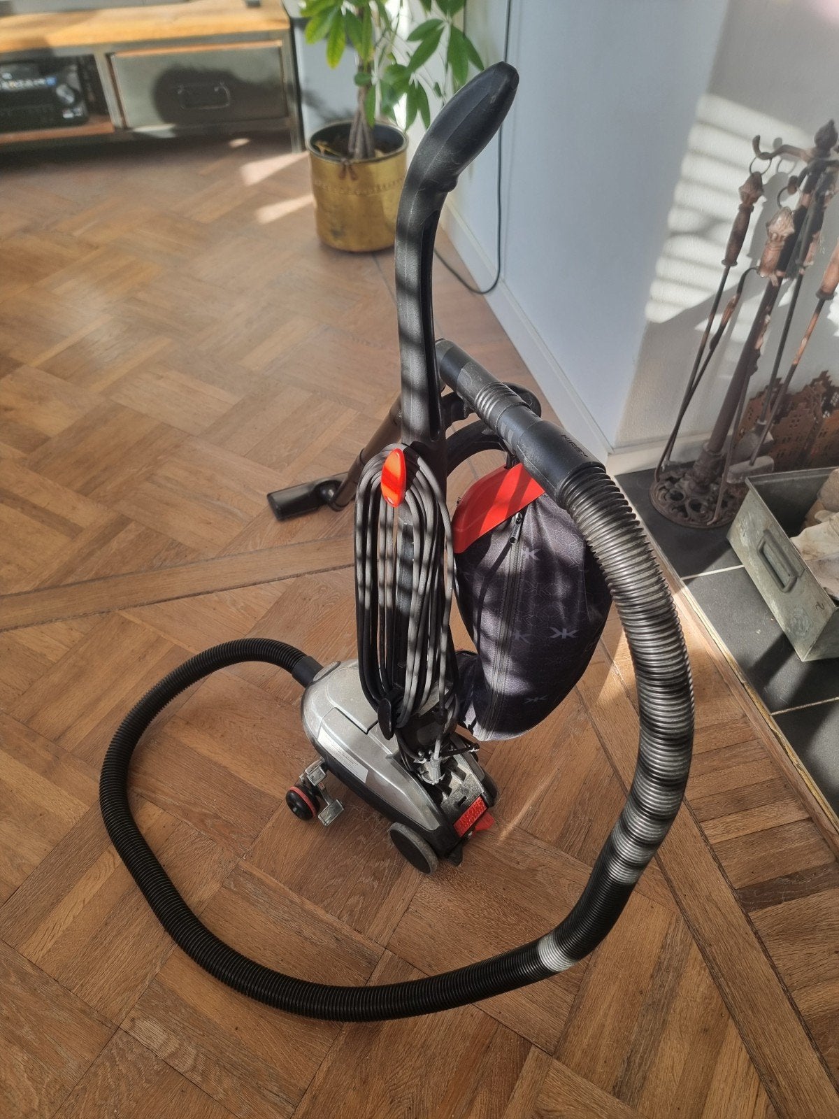 Kirby Avalir 2 Stofzuiger met complete accessoireset, Witgoed en Apparatuur, Overige merken, Gebruikt, Geschikt voor harde vloeren