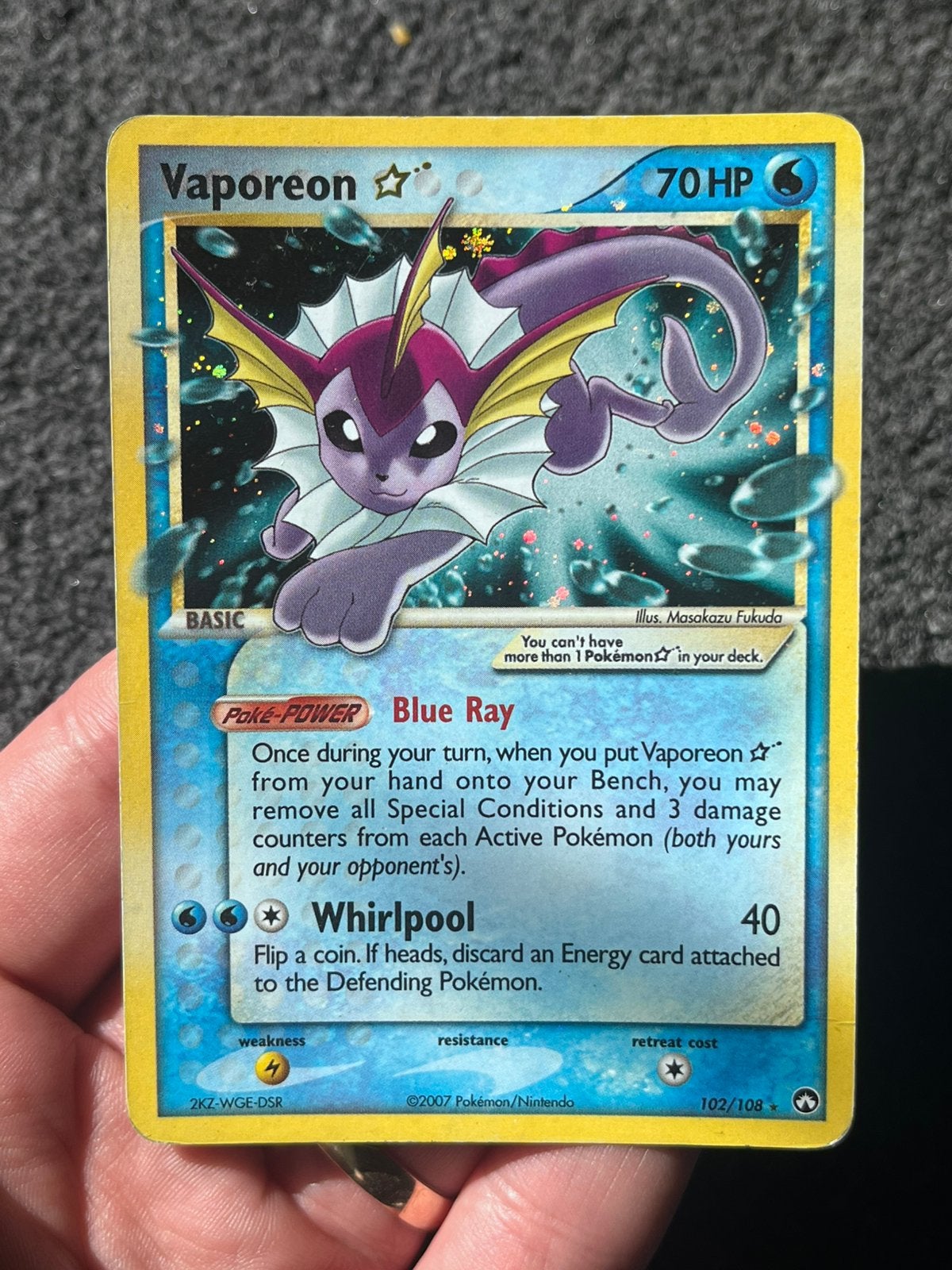 Pokémon Vaporeon Gold Star #102 Power Keepers - light played, Hobby en Vrije tijd, Ophalen of Verzenden, Zo goed als nieuw, Losse kaart