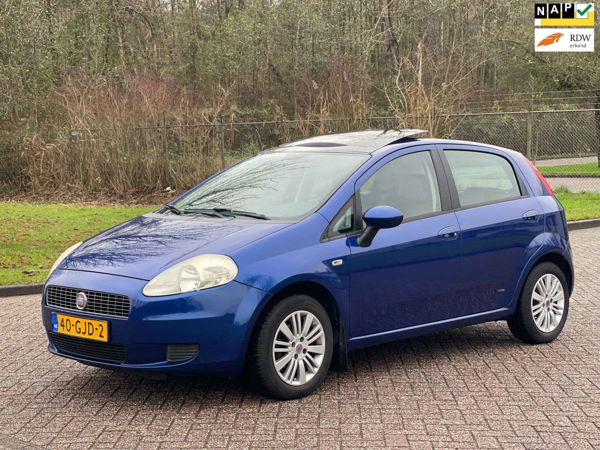 Fiat Grande Punto 1.4 Dynamic/AIRCO/CRUISE/SCHUIFDAK/PANO, Auto's, Fiat, Voorwielaandrijving, Stof, 4 cilinders, Grande Punto