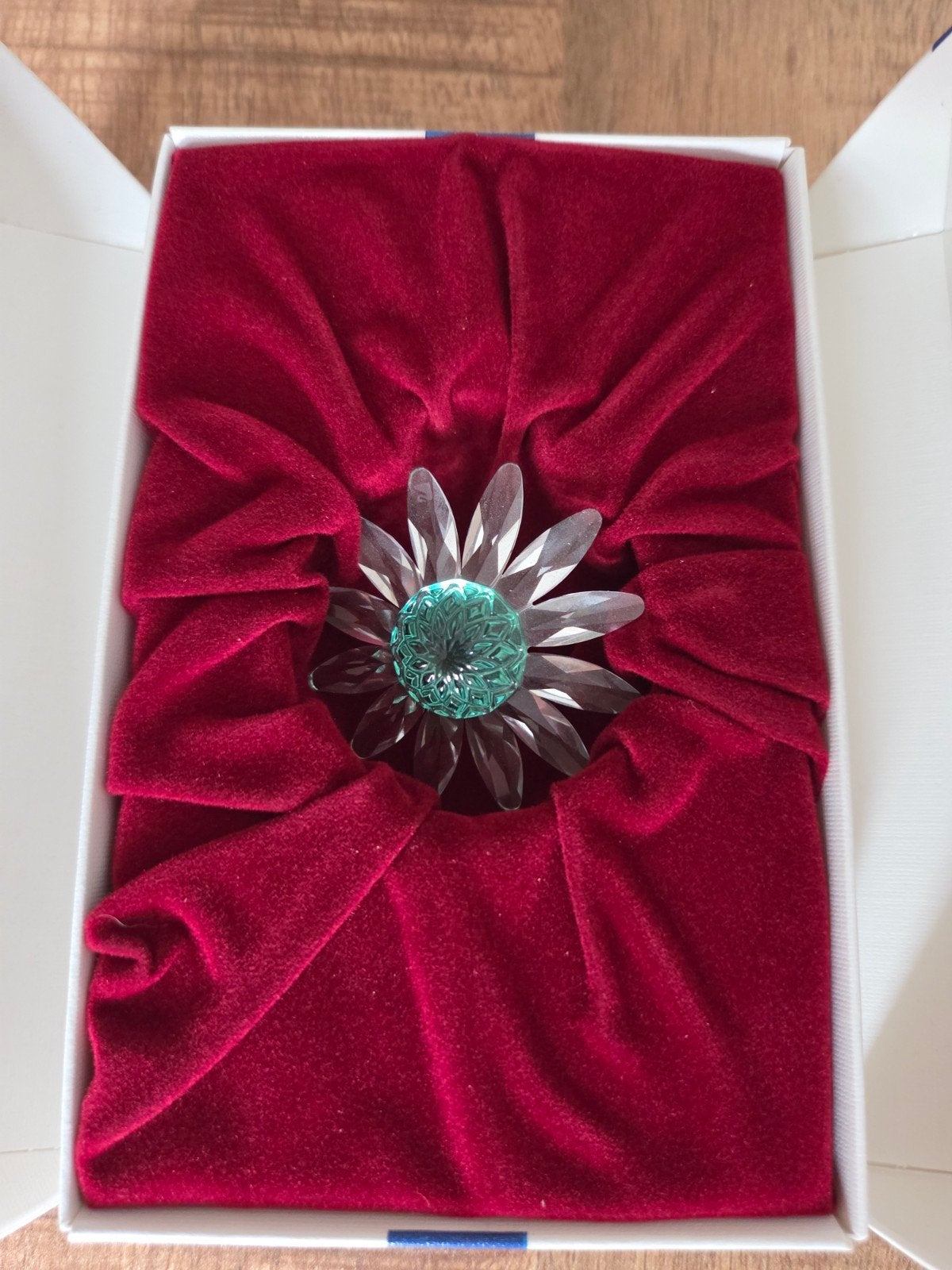 Swarovski Margriet 2001 SCS Jaarlijkse Editie Kristal Bloem, Ophalen of Verzenden, Zo goed als nieuw, Figuurtje