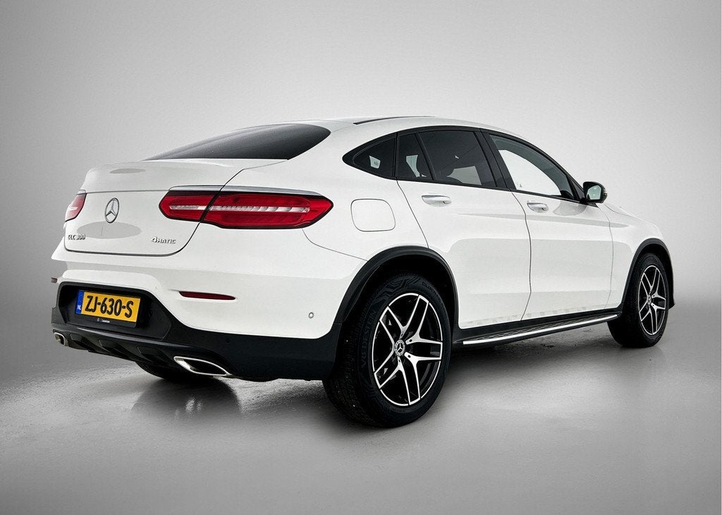 Mercedes-Benz GLC-Coupé 300 4-MATIC AMG | Night pakket | Sc, Auto's, Mercedes-Benz, 12 maanden, Gebruikt, 4 cilinders, Wit
