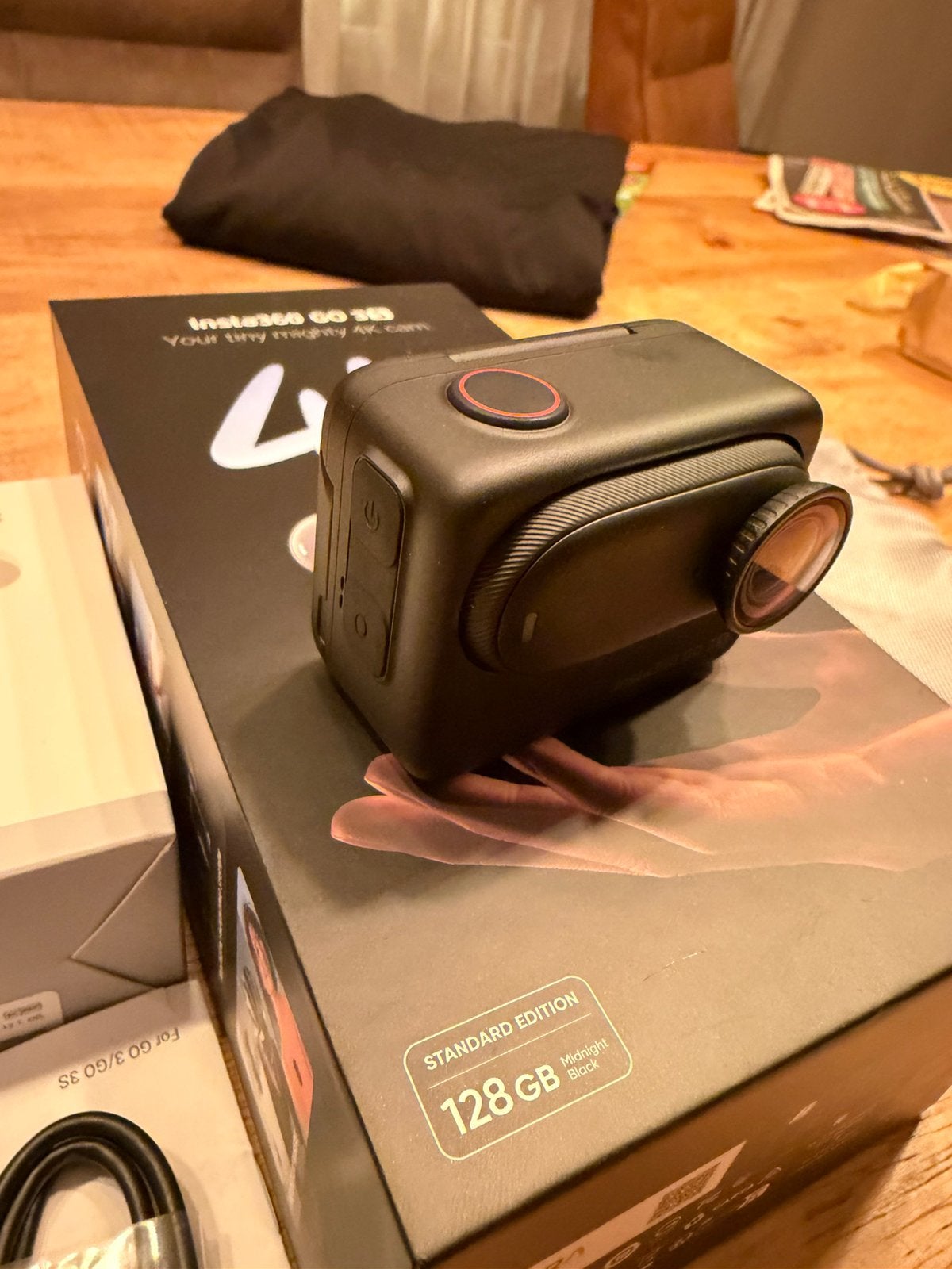Insta 360 GO3S black 128gb met in-helmet POV
