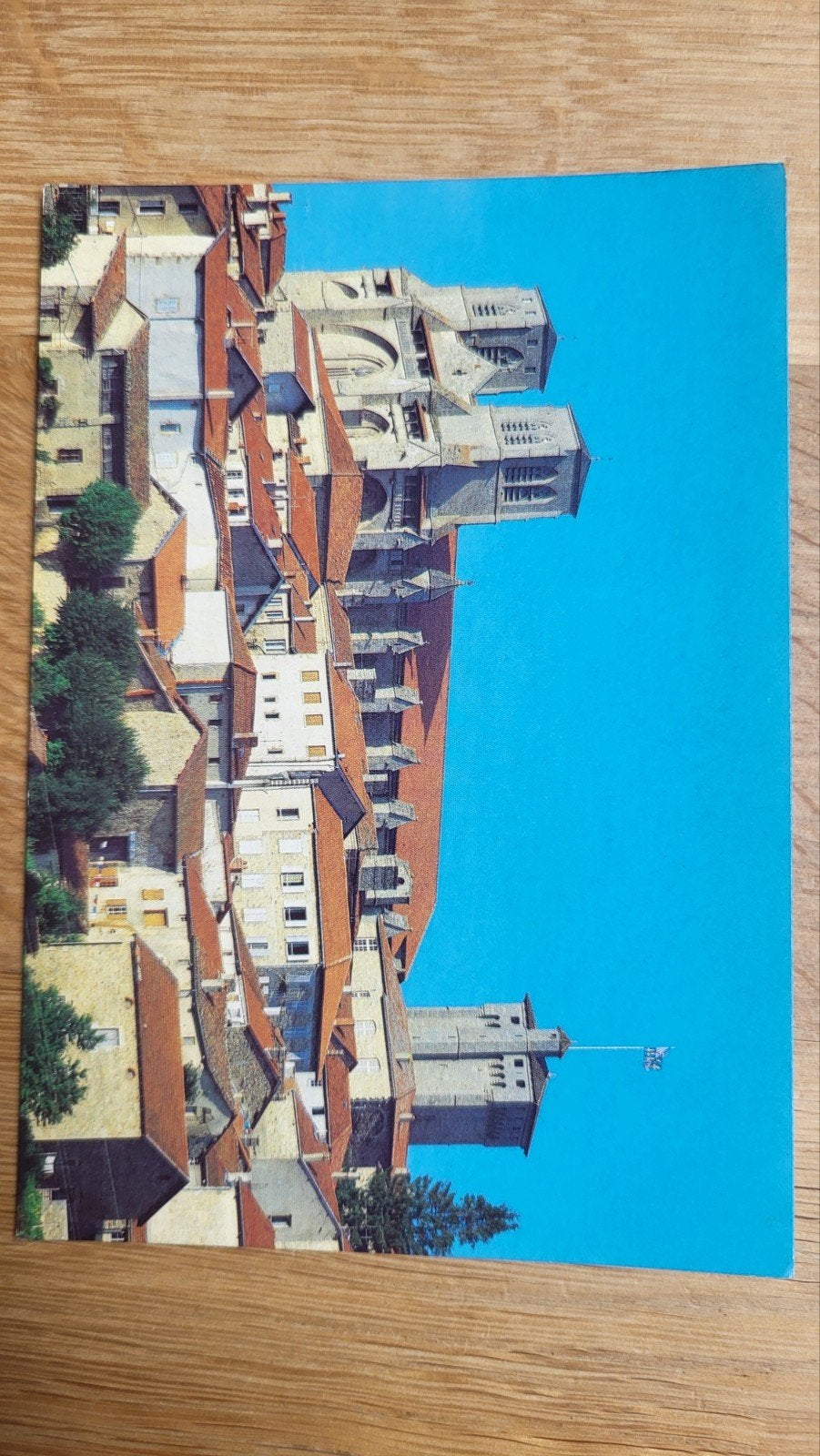 Ansichtkaart La Chaise-Dieu (Haute-Loire) - Frankrijk, Ophalen of Verzenden, 1980 tot heden, Ongelopen, Frankrijk