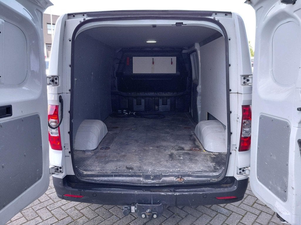 Maxus eDeliver 3 L2 50 kWh, Auto's, Bestelauto's, 12 maanden, Stof, Gebruikt, 1670 kg