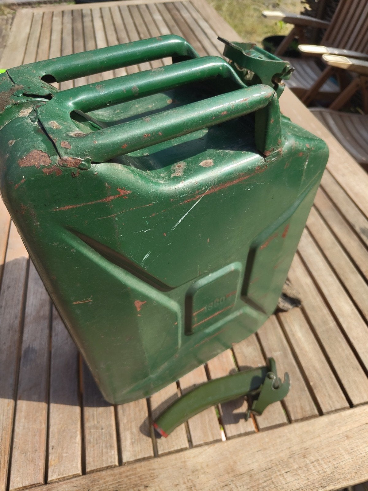 Vintage jerrycan 1980 - Groen, sluit goed af, Ophalen