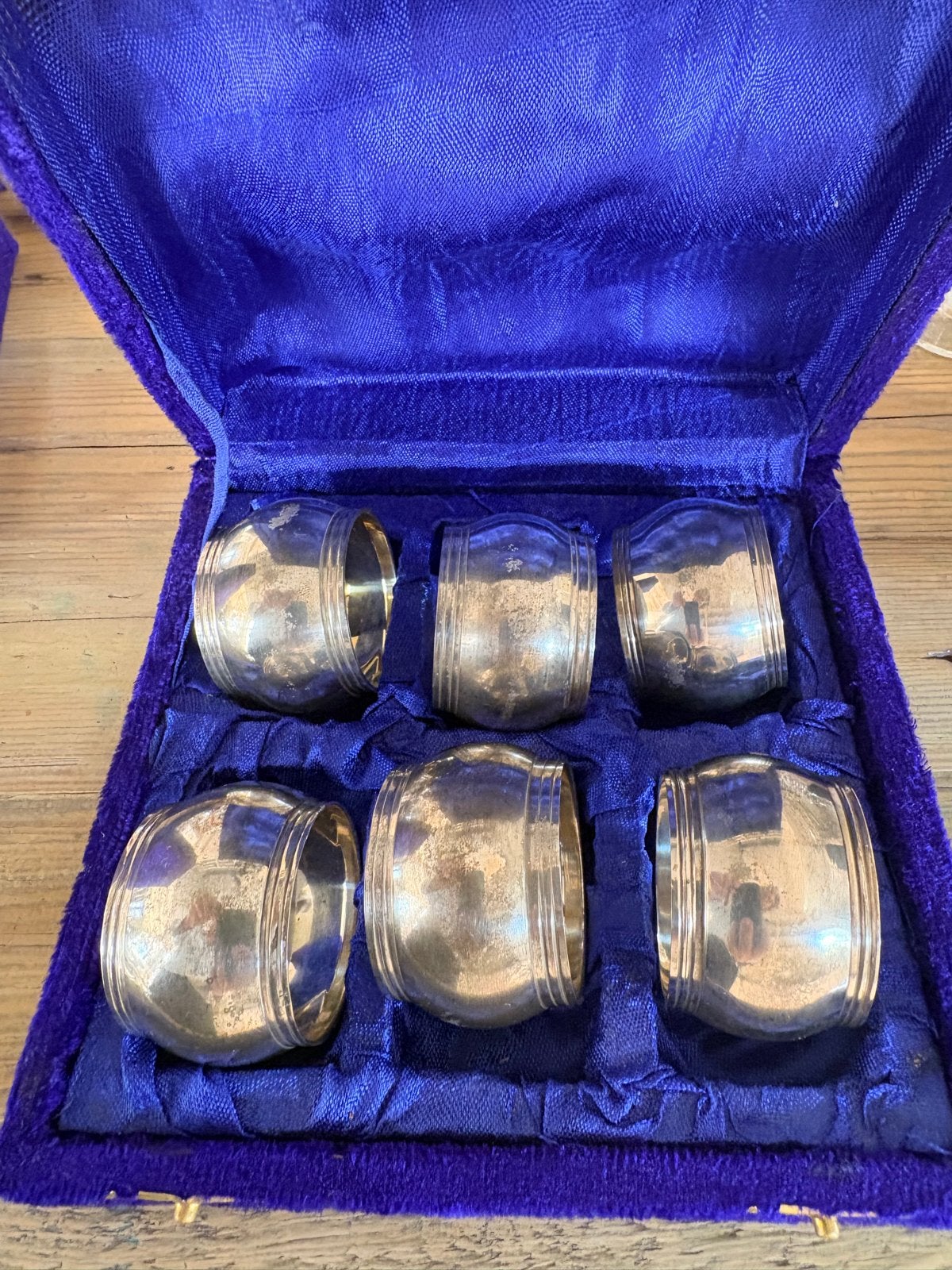 Zilverkleurige Servetringen, Peper- en Zoutstel in Doos, Antiek en Kunst, Ophalen, Zilver