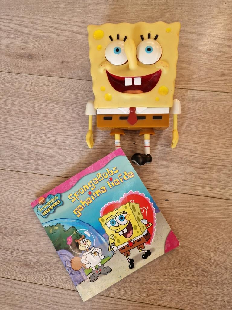 SpongeBob figuur en boekje 'Geheime Liefde', Ophalen of Verzenden, Gebruikt, Jongen of Meisje