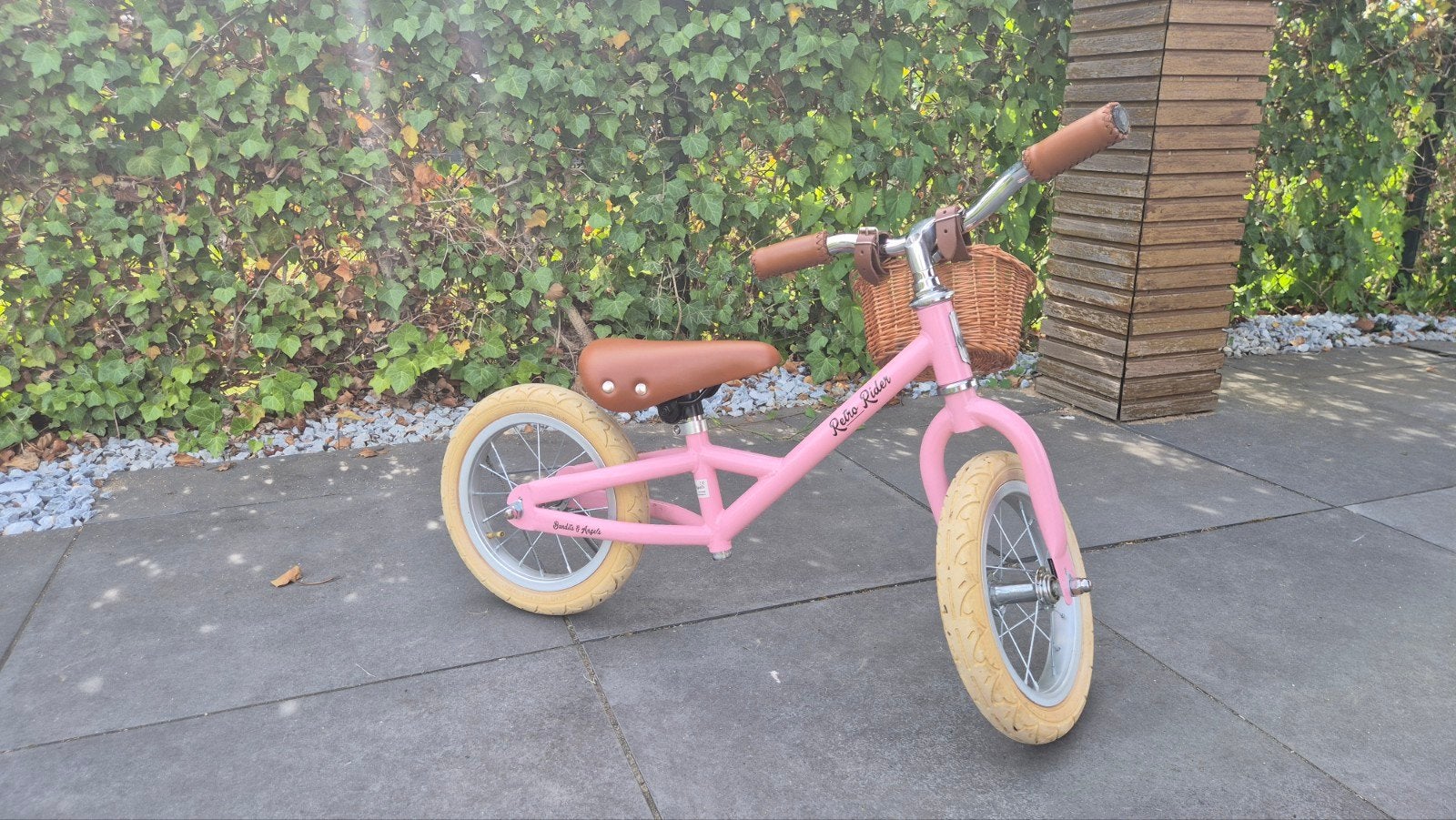 12 inch roze loopfiets, Ophalen, Zo goed als nieuw, Loopfiets