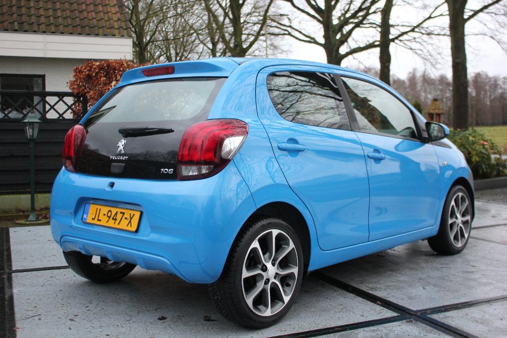 SPORTIEVE PEUGEOT 108 METALLIC BLAUW !!! INRUIL MOGELIJK, Auto diversen, Ophalen, Blauw, Handgeschakeld, 1000 cc