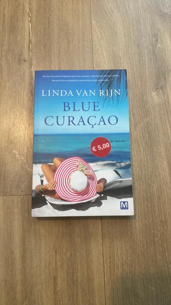 Linda van Rijn Blue Curaçao, Boeken, Ophalen of Verzenden, Zo goed als nieuw, Europa overig