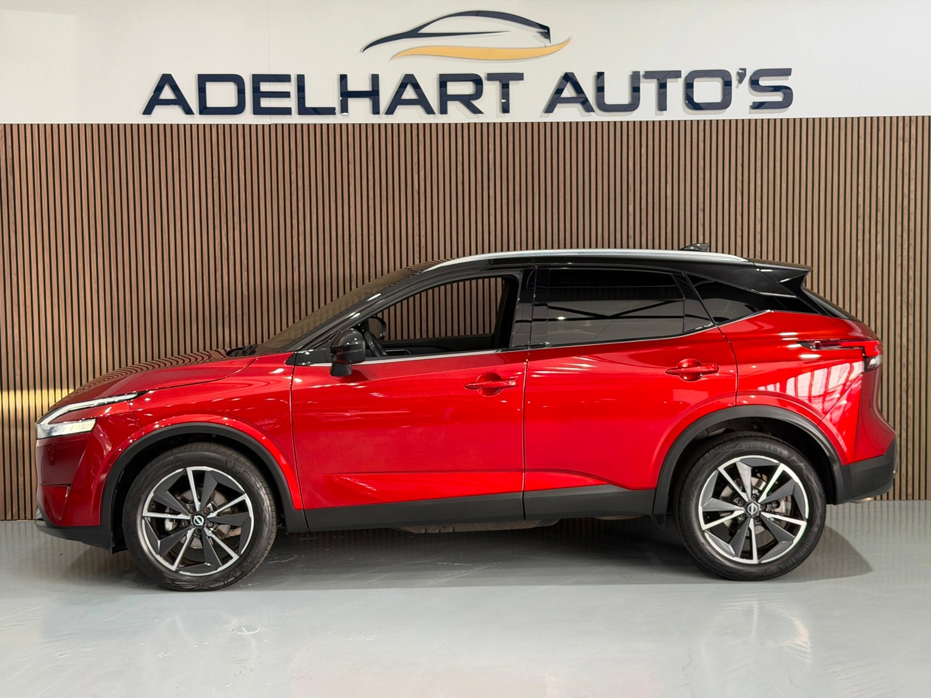 Nissan Qashqai 1.3 MHEV Tekna Automaat / Panorama dak / Lede, Auto's, Dealer onderhouden, Gebruikt, 4 cilinders, Bedrijf