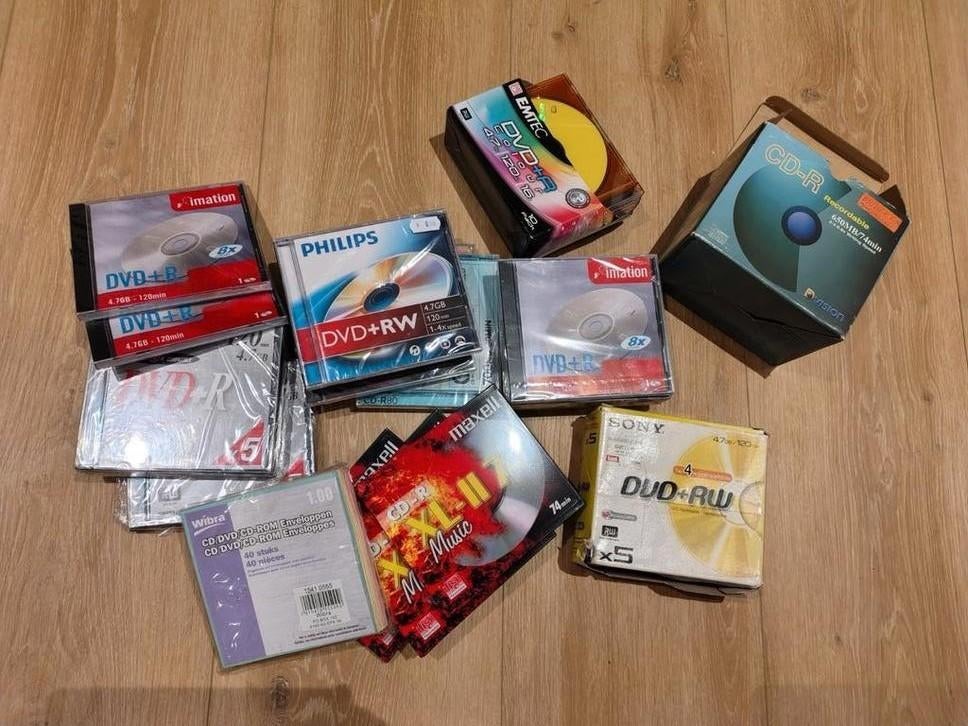 17x cd-rw en 32 dvd + (nieuw), Computers en Software, Gebruikt, Diverse (Maxell, Philips, Imation, Sony, Emtec), Herschrijfbaar