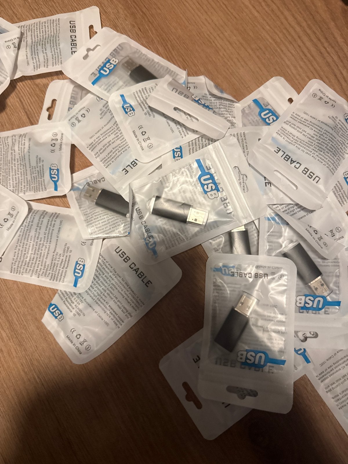 30+ stuks 8GB USB sticks - Nieuw in verpakking, Computers en Software, Ophalen of Verzenden, Nieuw, 8 GB