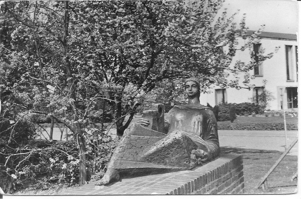 Schaesberg, Standbeeld "de Stenenmaagd" - Oude Ansichtkaart, Verzamelen, Ophalen of Verzenden, 1960 tot 1980, Gelopen