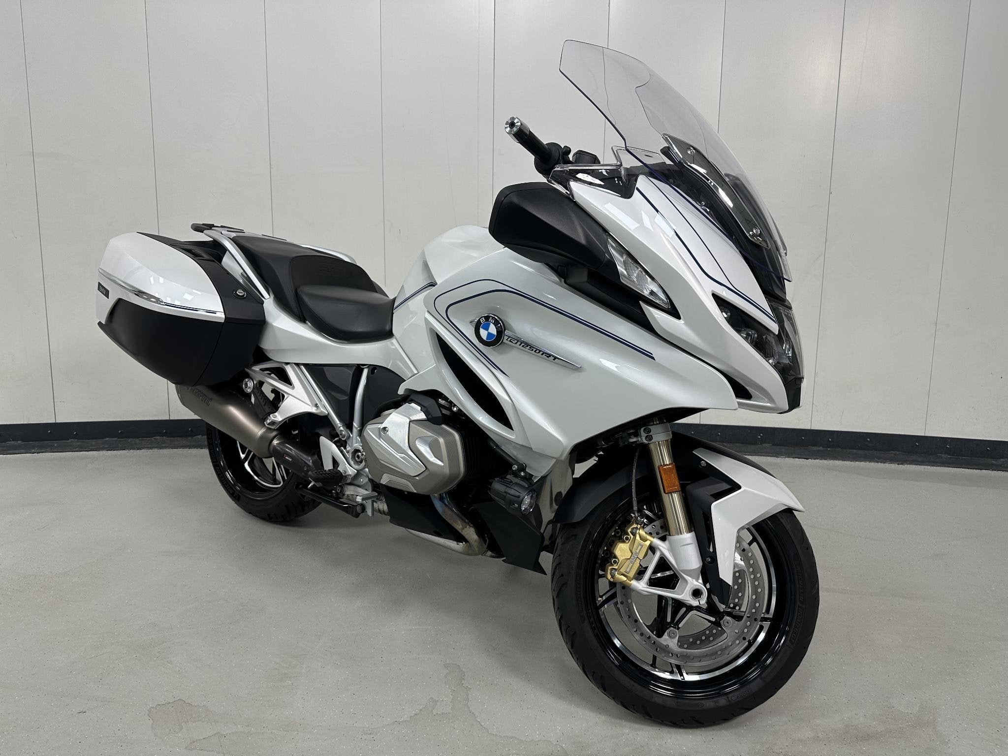 BMW R 1250 RT *AKRA*OPTION-719-PARTS*ACC*KEYLESS*R1250RT, Einsteinlaan 5
2289 CC  Rijswijk, NL, 1254 cc, Meer dan 35 kW, Toermotor