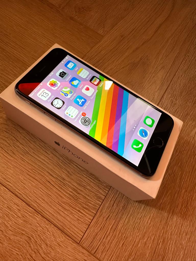 Apple iPhone 6S 64GB Zilver - Zo goed als nieuw, Telecommunicatie, Mobiele telefoons | Apple iPhone, Ophalen of Verzenden, Zo goed als nieuw