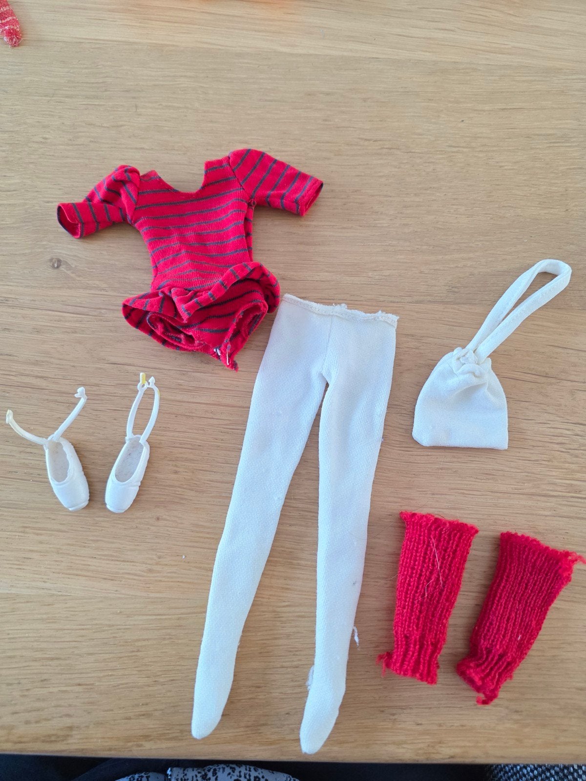 Barbie Sindy FLEUR ballerina outfit, Ophalen of Verzenden, Gebruikt, Kleertjes