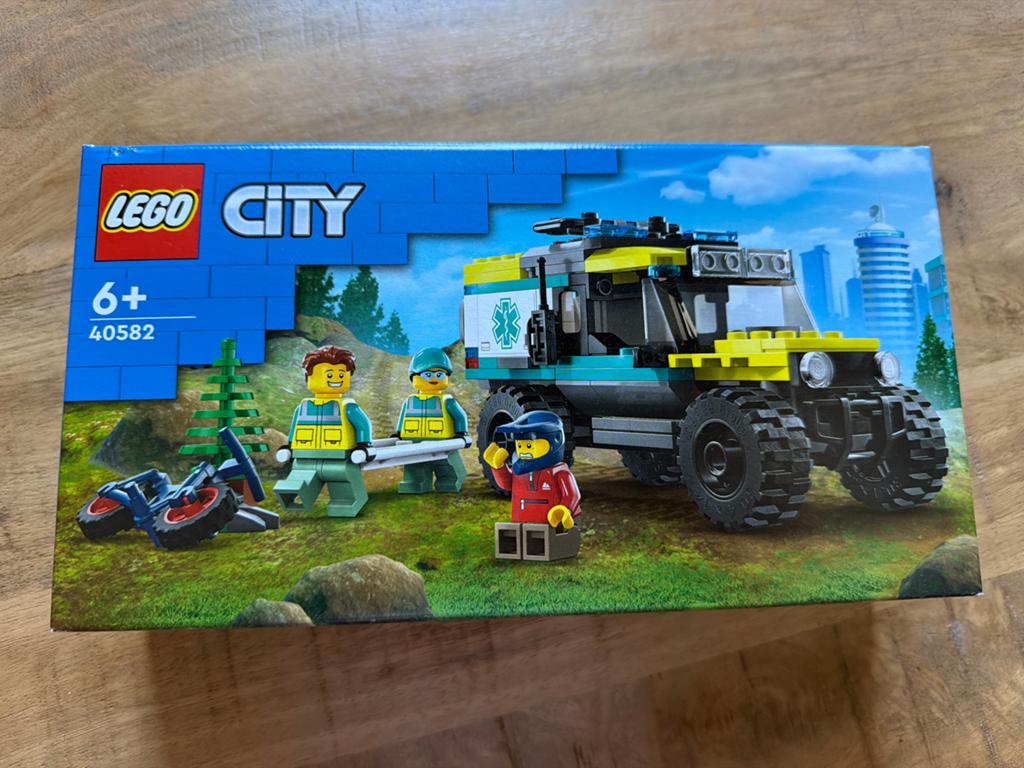 LEGO City 40582 Ambulance 4x4 - Nieuw in doos, City, Lego, Nieuw, Ophalen of Verzenden
