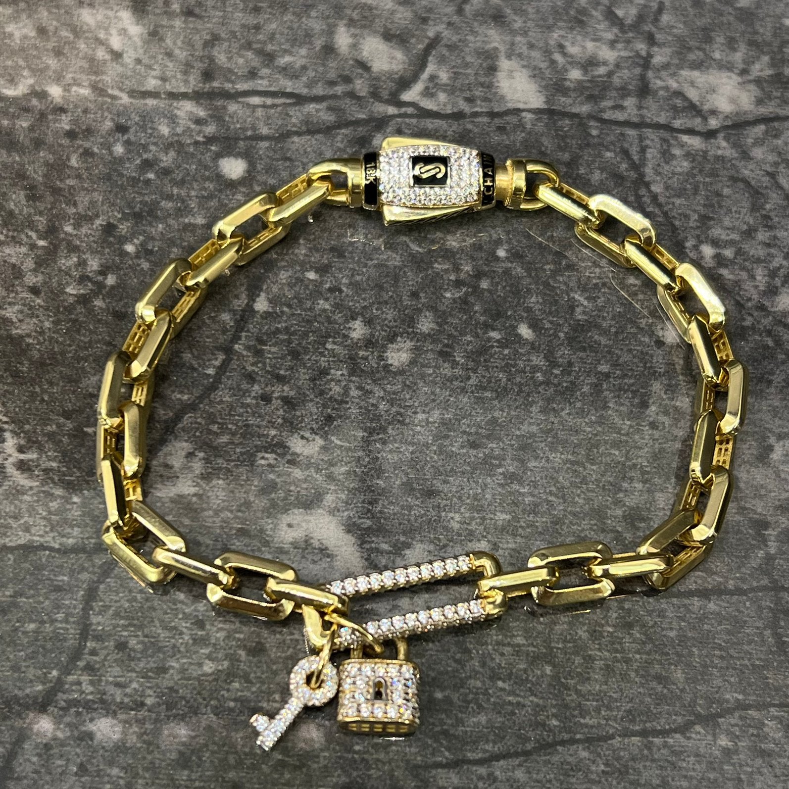 18k gouden armband prachtig model nieuw, Ophalen of Verzenden, Nieuw, Goud