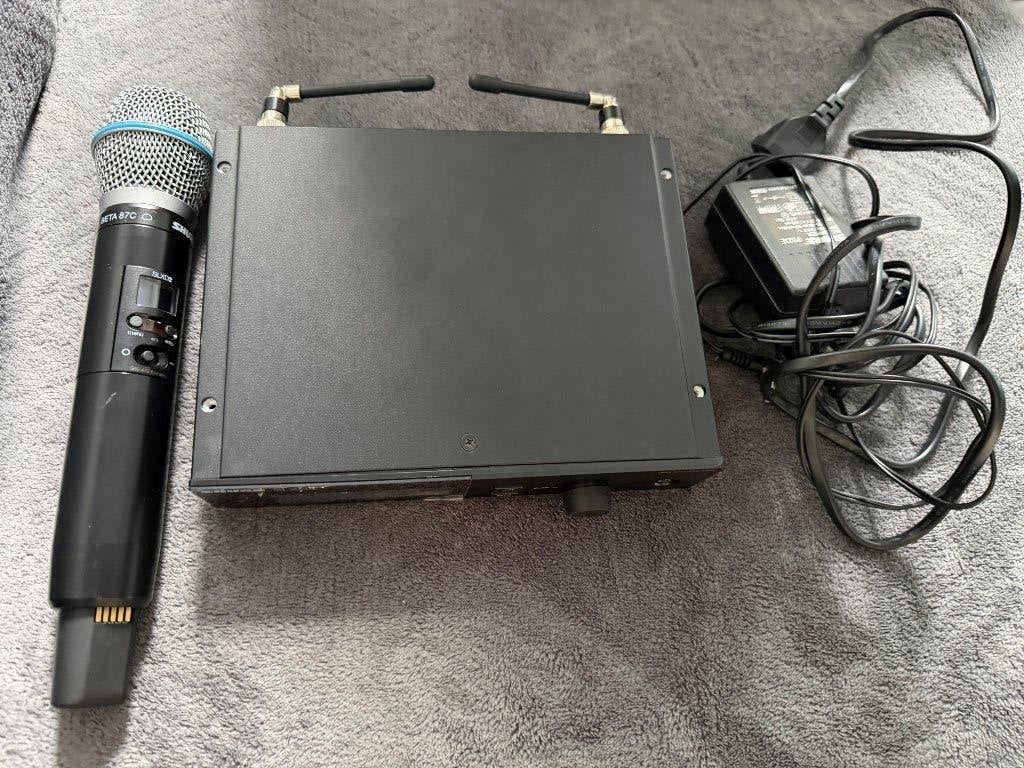 Shure Beta 87C + Shure SLXD4 Ontvanger, Muziek en Instrumenten, Microfoons, Ophalen, Zo goed als nieuw, Zangmicrofoon, Draadloos