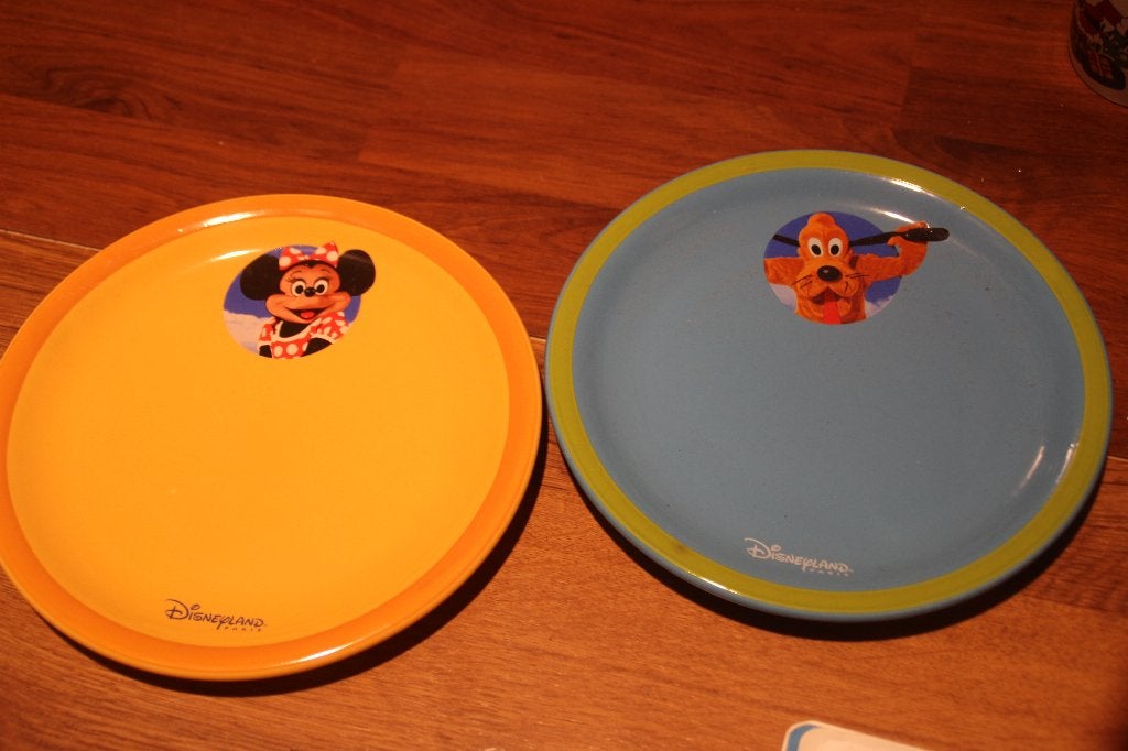 disney ontbijtbordjes 2x, Gebruikt, Ophalen of Verzenden, Bord(en), Overige stijlen