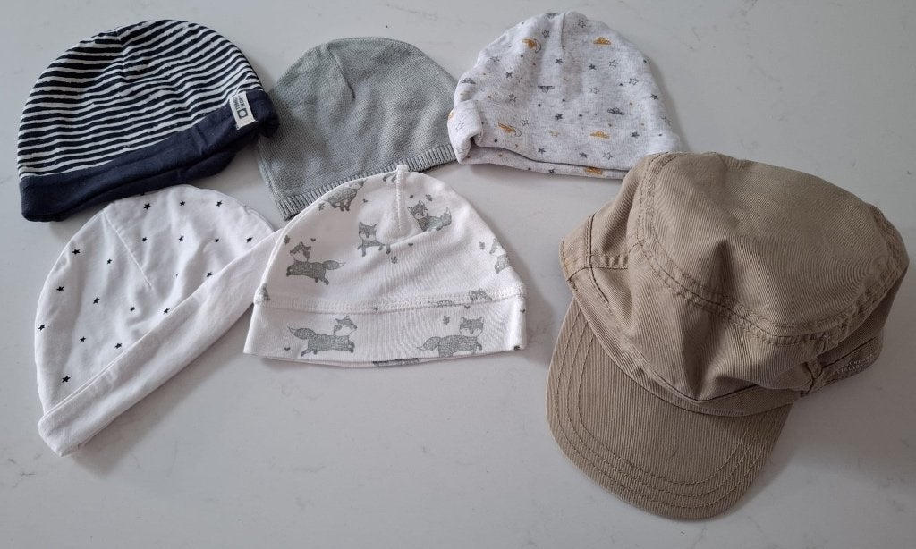 Mutsjes baby jongen + stoere pet, Kinderen en Baby's, Babykleding | Maat 50, Ophalen of Verzenden, Zo goed als nieuw, Jongetje