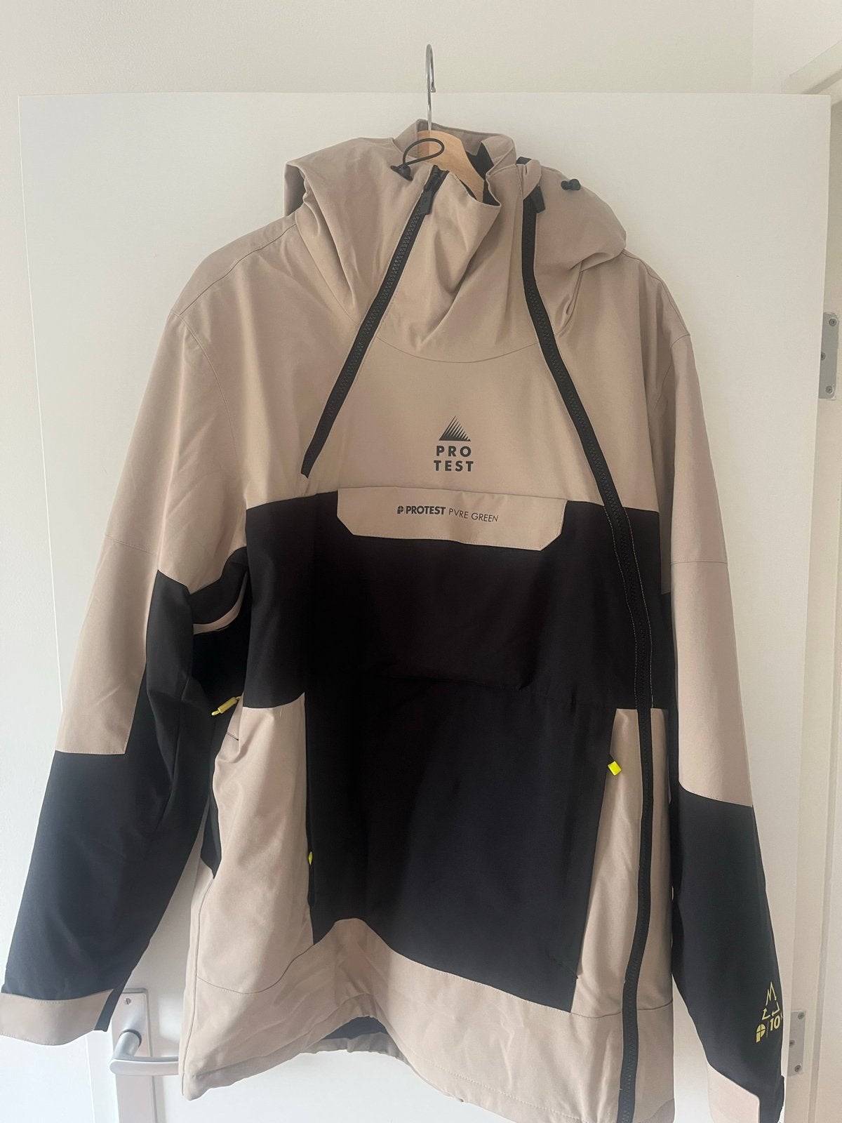 Protest ski/snowboardjas M, Kleding | Heren, Ophalen of Verzenden, Zo goed als nieuw, Jack