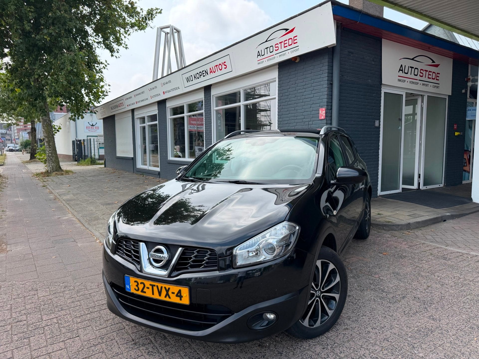 Nissan Qashqai 1.6 Connect Edition, Auto's, Euro 5, Gebruikt, 4 cilinders, Zwart