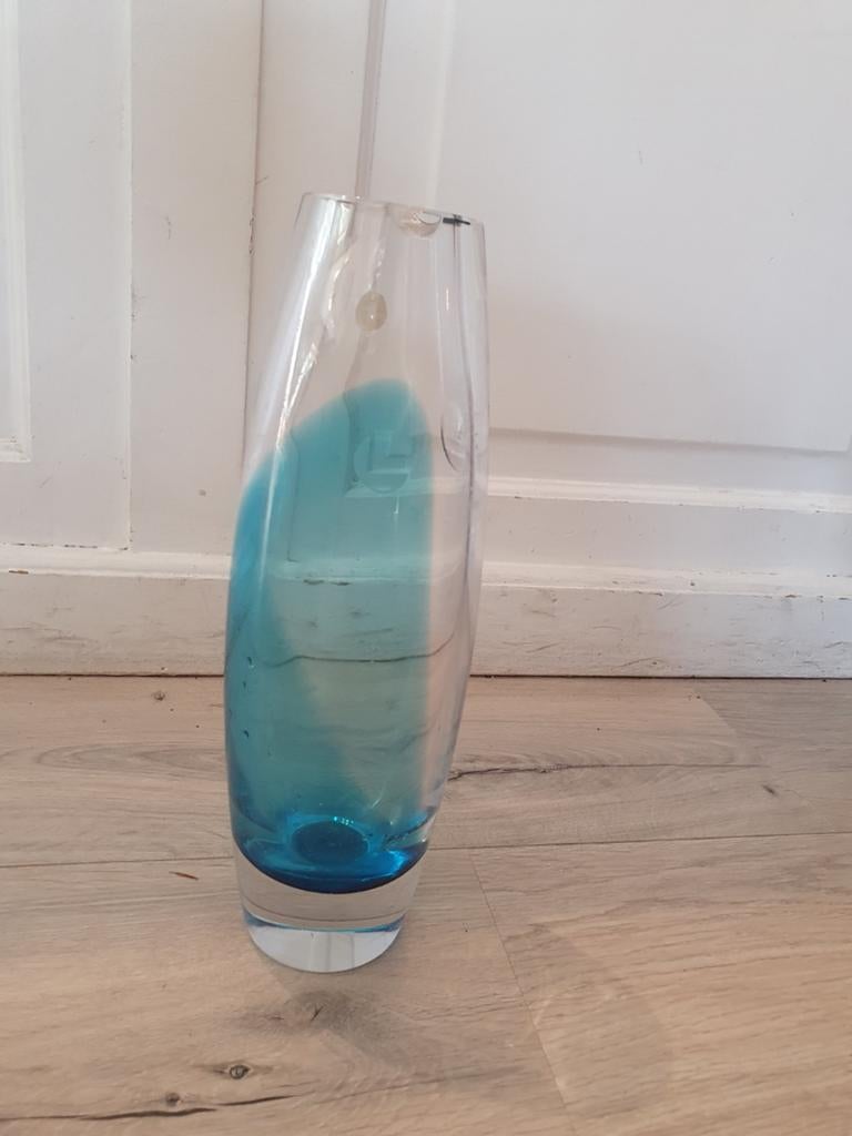 Mooie Royal Leerdam Crystal vaas met blauw accent, Ophalen of Verzenden