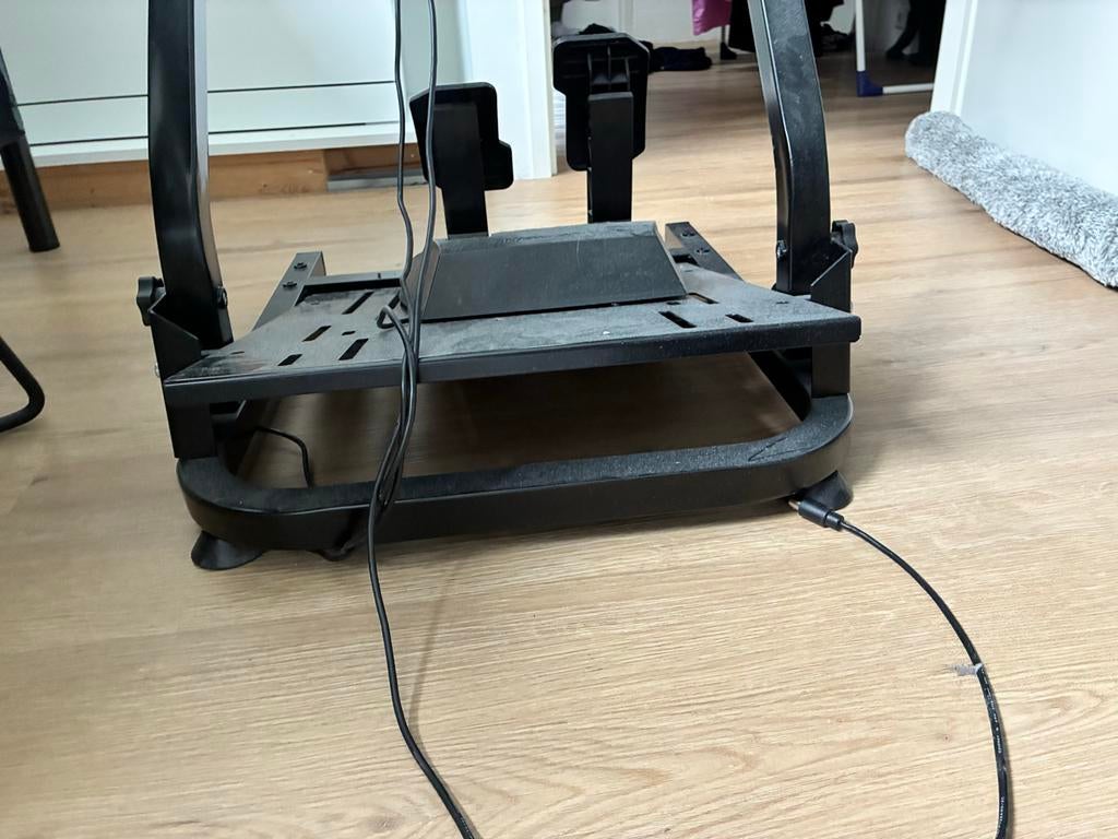 standaard voor racestuur, Computers en Software, Joysticks, Zo goed als nieuw, Ophalen of Verzenden
