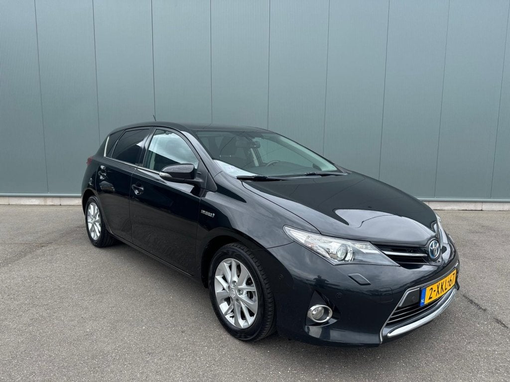Toyota Auris 1.8 Hybrid Lease+ PANORMADAK | ONDERHOUDSBOEKJE, Automaat, Euro 5, 4 cilinders, Zwart