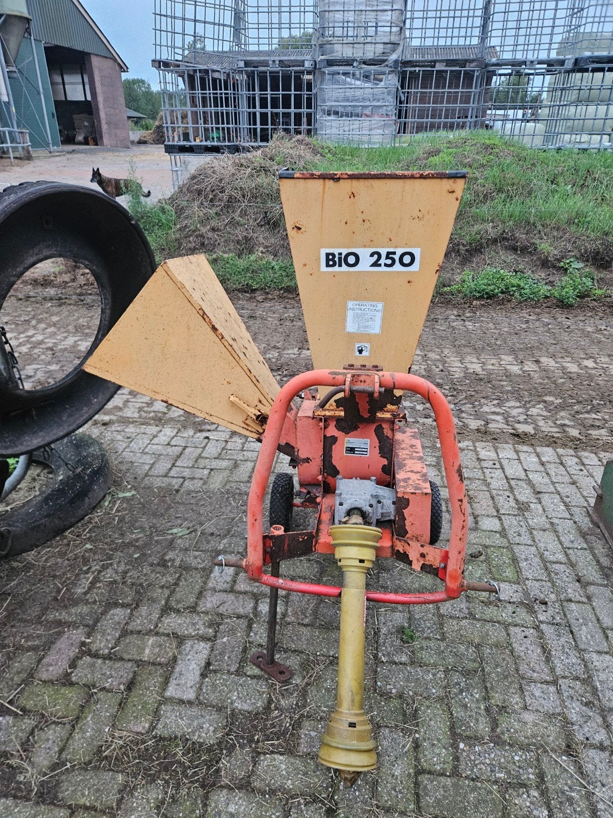 Caravaggi Hakselaar/Shredder voor takken en tuinafval, Ophalen, Gebruikt, CARAVAGGI
