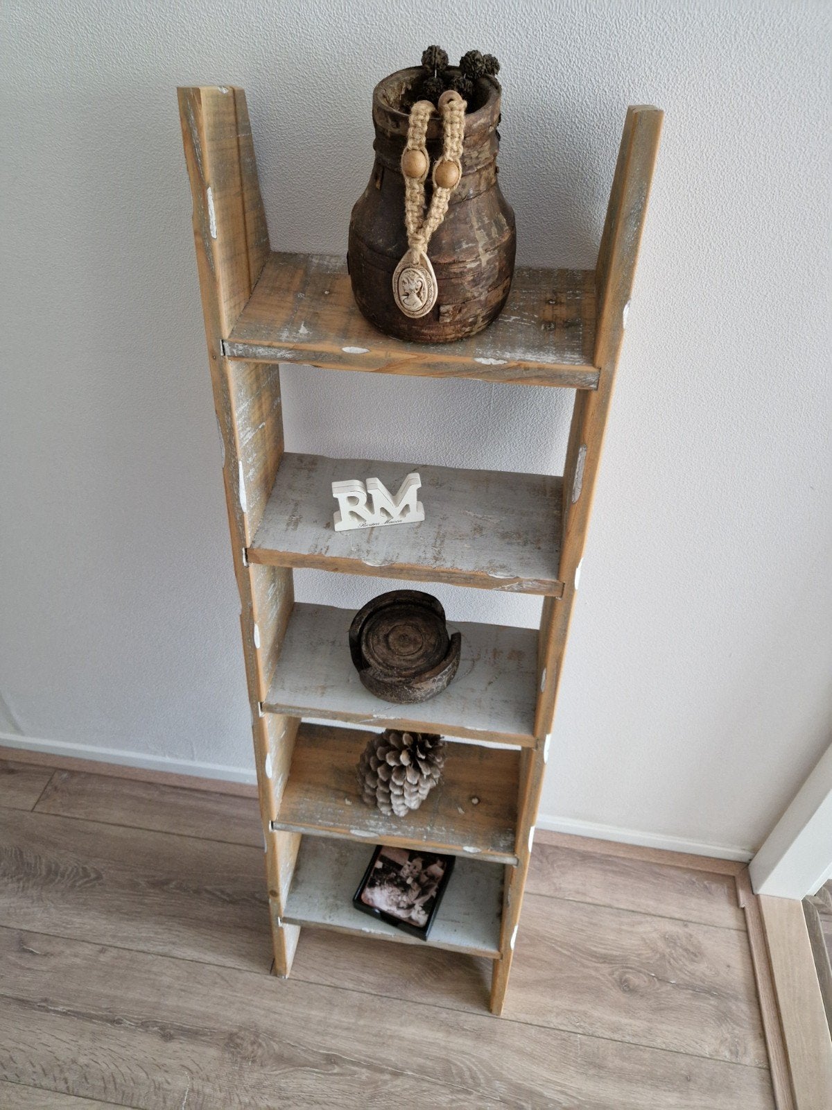 Trapje als decoratie, Ophalen